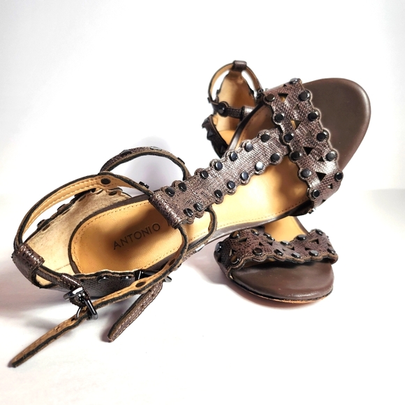 Antonio Melani Women's Stiletto High Heel T Strap Open Toe Gray Sandals. - Picture 10 of 10